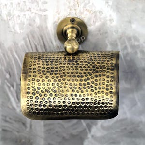 Suporte para rolo de papel higiênico com pátina de latão martelado, suporte para rolo de papel higiênico com pátina de latão para banheiro - decoração de banheiro Papel higiênico
