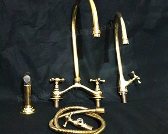 スプレー付き無塗装真鍮アーチブリッジキッチン蛇口