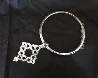 Handmade Silver Towel Ring – Moroccan Engraved Brass Holder