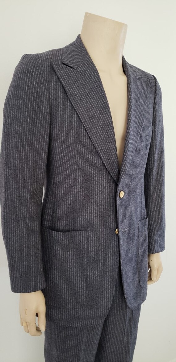 Geoffrey Beene men's 40R grey pinstripe suit 1970'
