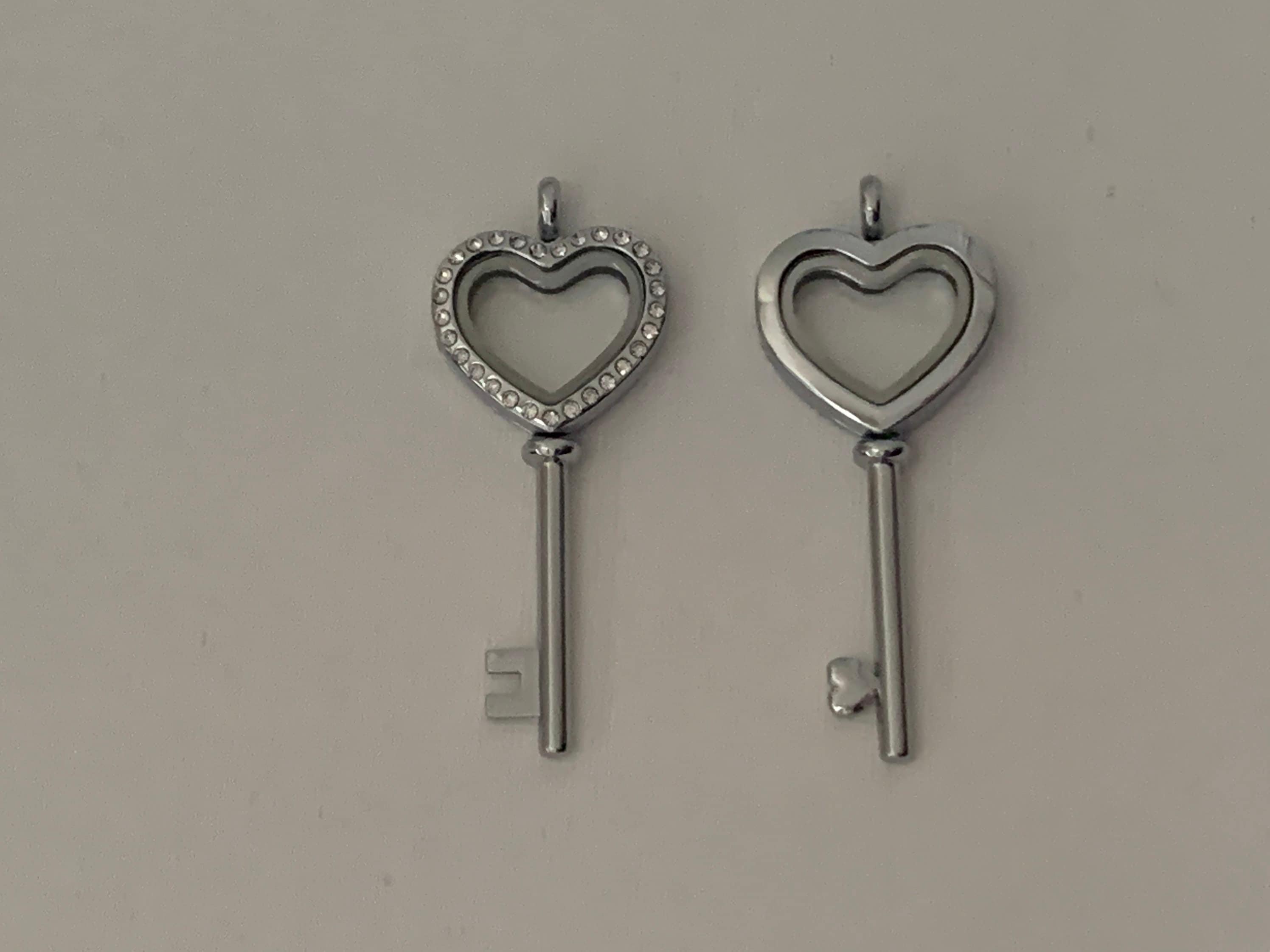 Pandora floating - Etsy 日本