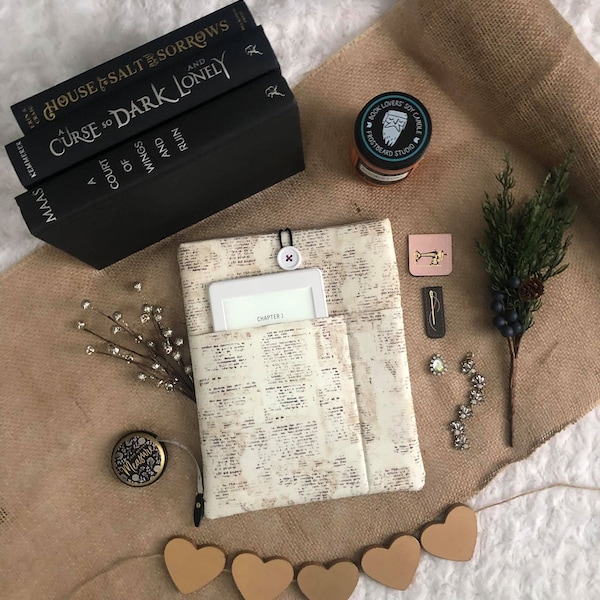 Old Newspaper | Padded Book Sleeve