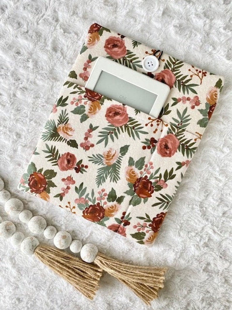 Wispy Mum / Padded Book Sleeve / Floral Book Sleeve / Pockets image 1