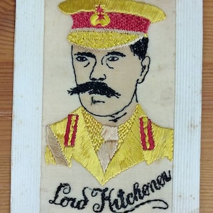 WW1 Bestickte Seidenpostkarte Lord Kitchener (D1)