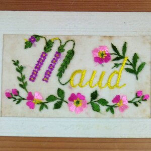 WW1 Bestickte Seidenpostkarte Vorname Maud (A1)