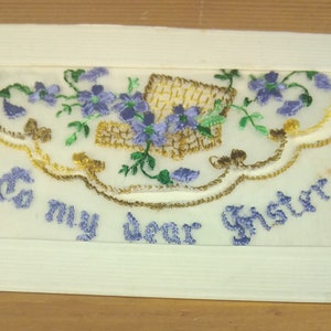 WW1 Bestickte Seidenpostkarte An Meine liebe Schwester Blumenkorb (J1D)
