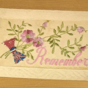 WW1 Bestickte Seide Postkarte Remember (L1F)
