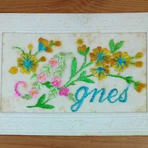 WW1 Bestickte Seidenpostkarte Vorname Agnes (A1)