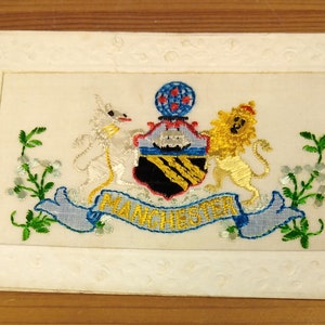 Cartão postal de seda bordado da 1ª Guerra Mundial Regimento de Manchester (L1D)