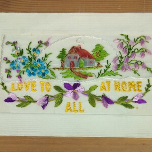 Cartolina di seta ricamata WW1 Love To All At Home Country Cottage (K1B)