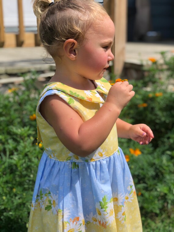 Summer Daisies Girls Dress, Beautiful Daisies and Sunny Yellow, & Sky-blue background, summer party dress