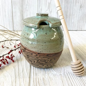 Honey Pot - Sugar Jar - Pottery Handmade - Ceramic Honey Jar - Green Honey Pot with Rustic Wood Grain Detail