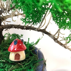 Micro Mini Mushroom House—Resin, for Fairy Gardens, Woodland Crafts, Terrariums, Bonsais, and Dollhouse Decor