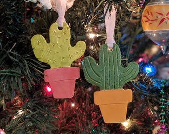 Ceramic potted cactus ornament / pink and green, orange and green