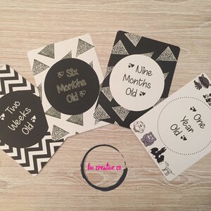 Baby Age Cards | Baby Milestones | Newborn Gift | Baby Shower Gift | Set of 15 | Monochrome| Unique | Photo Prop | Flat Lay Cards