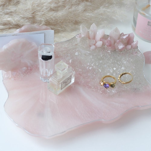 Rose Quartz Resin Tray Crystal Pink Small Display Rose Quartz Resin Tray Crystal Pink, Pink Bling Desk Accessories Taiwan