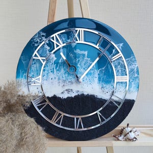 Epoxy Beach Wall Clocks Unique Personalized Boyfriend Gift Anniversary Ocean Resin Clock Nautical Home Decor Wall Art Coastal Wave Clock