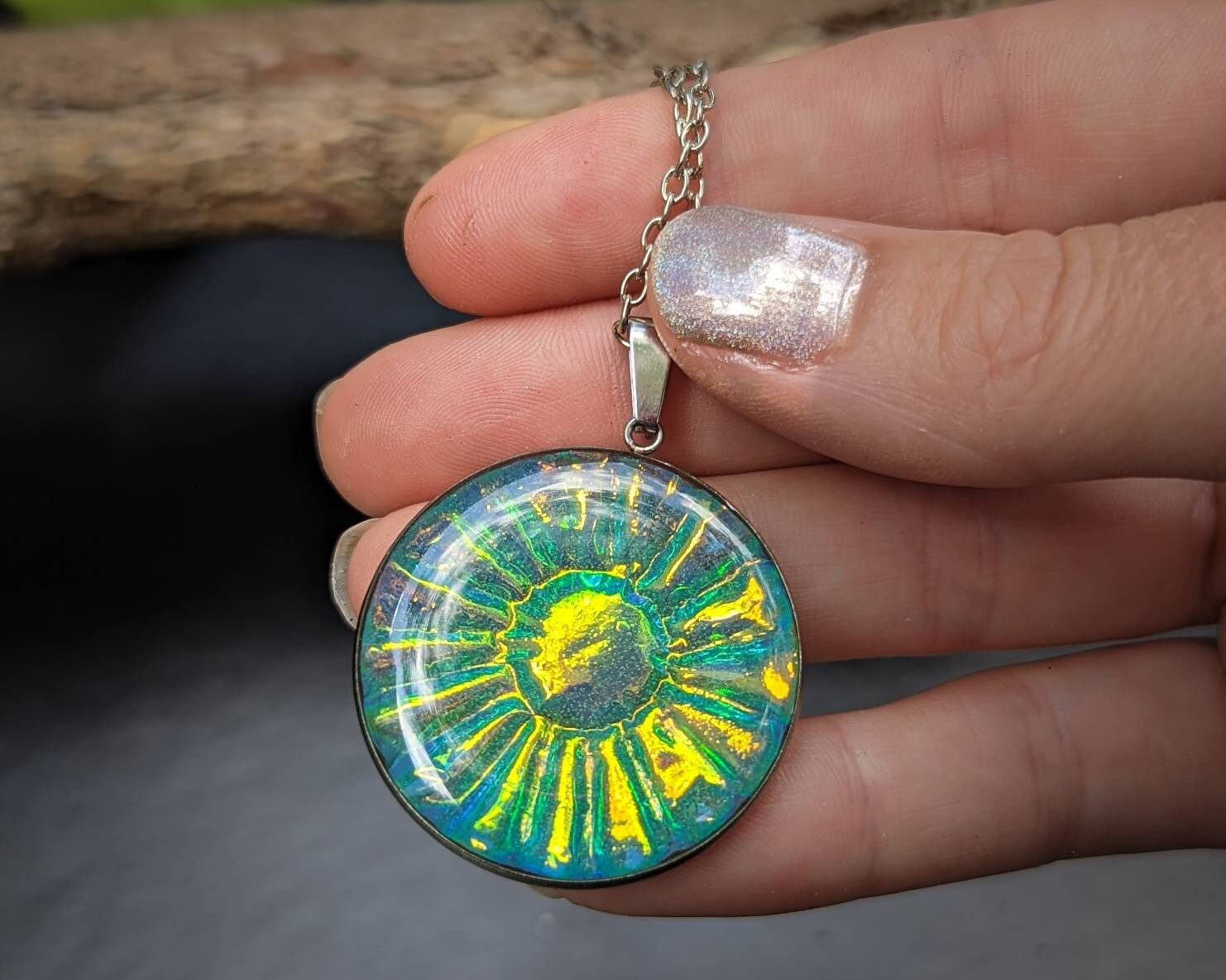 Hologram necklace best sale silver