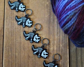 5 Dinosaur Charms for Stitch Markers, Zipper Pulls, Crazy Quilts, Jewelry Making Crafts Knit Crochet Unique Prehistoric Skeleton Archeology