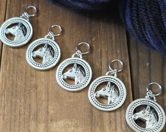 5 Horse Charms for Stitch Markers, Zipper Pulls, Crazy Quilts, Jewelry Making & Crafts Unique Knit Crochet Quilt Stable Farm Life Equestrian