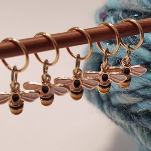 5 Bee Charms for Stitch Markers, Zipper Pulls, Crazy Quilts, Jewelry Making & Crafts. Adorable Unique OOAK Summer Bees Sparkle Insect Garden