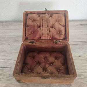 Antikes Französisches  Schmuckkästchen=Brocante Stil