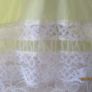 Vintage=Perlon underskirt=Underdress=New=Original 50/60s=Delicate yellow=Lace=Pliessee=36/38
