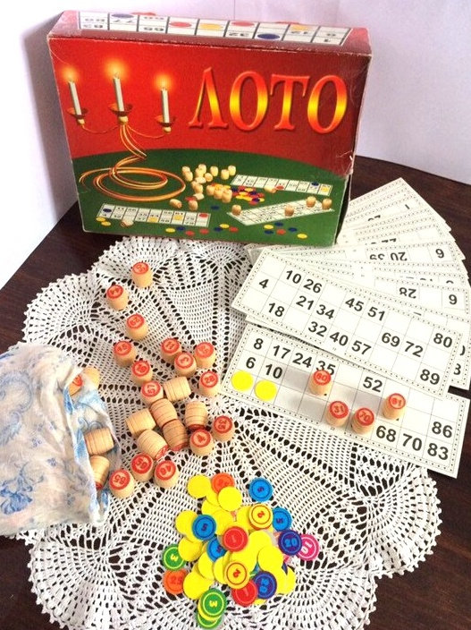 New Russian Loto / Bingo Game - Wooden Barrels, Chips & Cards In A Tube (Made In Ukraine)