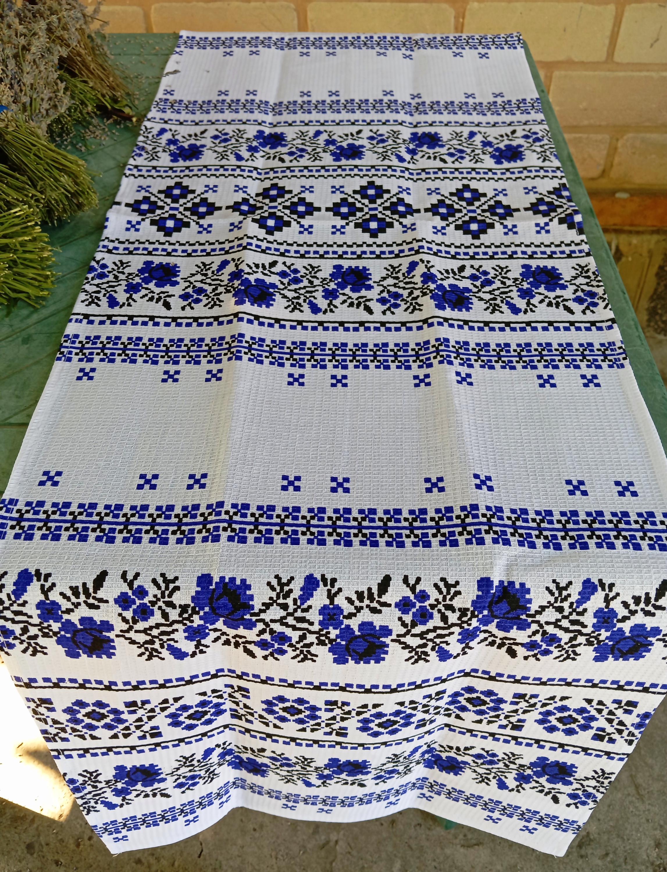 アンティーク花柄刺繍リネン ルシュニキ rushnyk 100年前の物 刺繍が可愛いフランスアンティーク、繊細なレースのスクエア型のクロス アンティーク雑貨