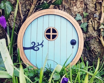Fairy Door 'Otis' in Blue | Blue Fairy door | Fairy door for tree | Round fairy door | Fairy garden | Fairytale door | Halfling door | Gift