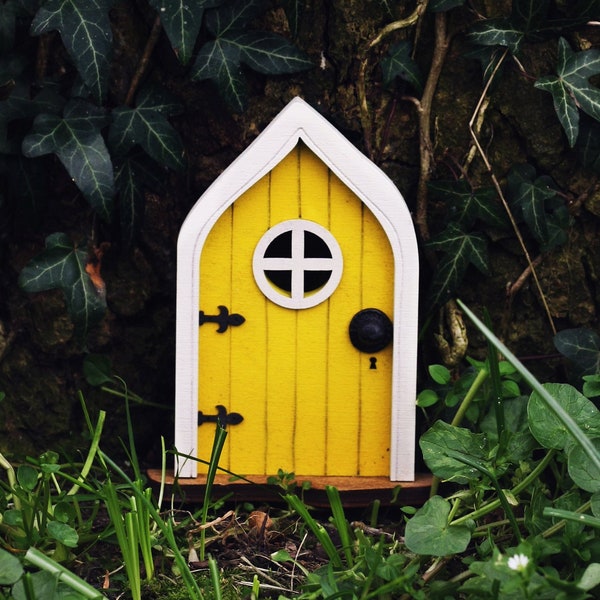 Porte féerique « Mara » en jaune | Porte de fée jaune | Porte fée pour arbre | Décoration extérieure | Jardin des fées | Porte de conte de fées | Porte de fée des dents