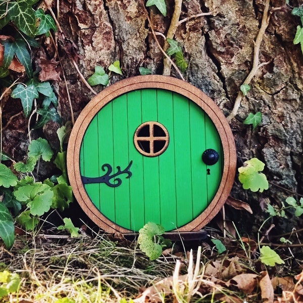 Fairy Door 'Otis' in Dark Green | Green Fairy door | Fairy door for tree | Round fairy door | Fairy garden | Fairytale door | Halfling door