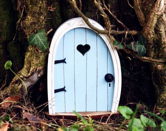 Fairy Door 'Bella' in Blue | Blue Fairy door | Fairy door for tree | Fairy garden | Fairytale door | Tooth Fairy door | Outdoor Decor | Gift