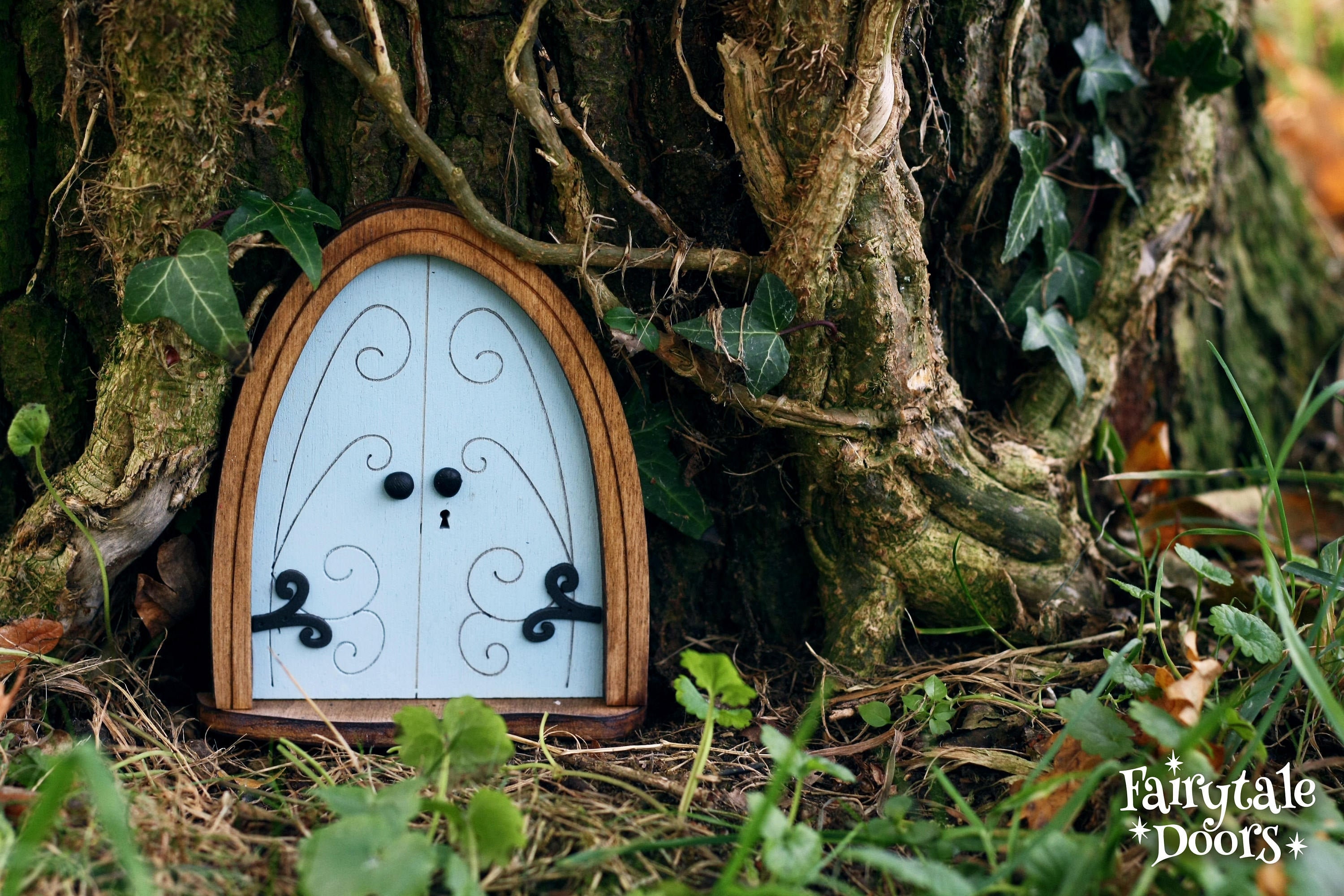 Porte de Fée Emma' en Bleu - Porte Bleue Pour L'arbre Décor Extérieur Jardin Fées Conte Dent