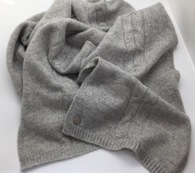 Cashmere scarf, pure cashmere cabled scarf, long cashmere scarf Pale grey