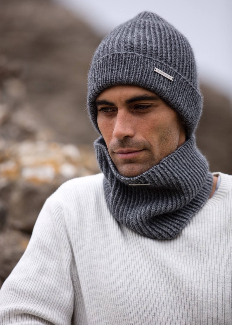 Mens cashmere snood Dark grey