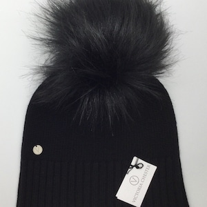 Lightweight cashmere Pom Pom hat, cashmere hat, cashmere Pom Pom, cashmere beanie Black