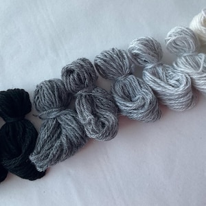 Hilo de zurcir de cachemira pura en varios tonos de negro, pasando por grises hasta hilo crema, hilo de cachemira, hilo de zurcir, reparación de cachemira