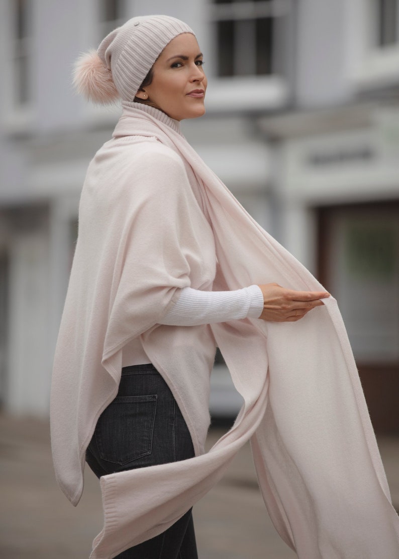 Cashmere wrap / oversized scarf Pale oat