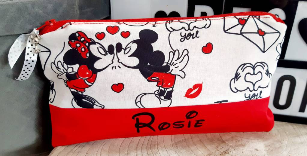 Trousse Écolière Personnalisée Thème Nos Héros