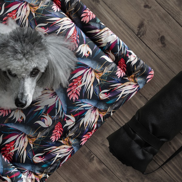 Waterproof dog travel mat, dog bed, hundedecke, non-slip mat for small and large dogs, perfect gift for a dog mom, dog blanket