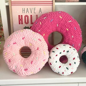 Coussin Donut au crochet en 3 tailles
