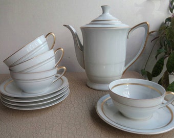 Vintage art deco porcelain tea service Cerabel teapot with 4 cups and saucers 1960s white with gold rim | Vintage white tea set with gold