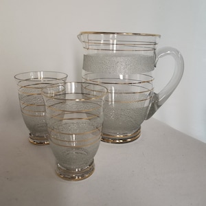 Antique art deco set large jug and glasses for milk or lemonade with gold stripes and drops 1930s Decorative large jug with glasses