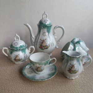Vintage coffee service eggshell porcelain, handpainted with print mills, white with green and silver rim 6-part 1960s | Vintage coffee set