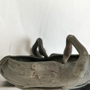 Antique pewter ashtray with two swans 1900s Art Nouveau | Decorative ashtray | Antique pewter swan ashtray | Art Nouveau swan dish image 12