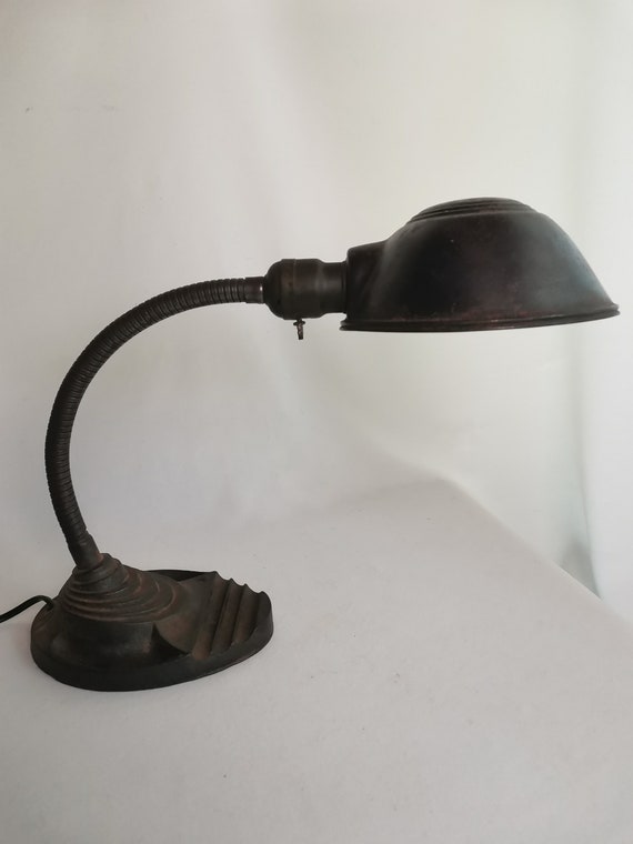 Desk lamp in metal (gray), FIR