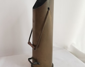 Antique shell casing small coal scuttle 1940s Arts & Crafts Copper coal scuttle | Miniature coal scuttle | Shell casing artwork | Trench art