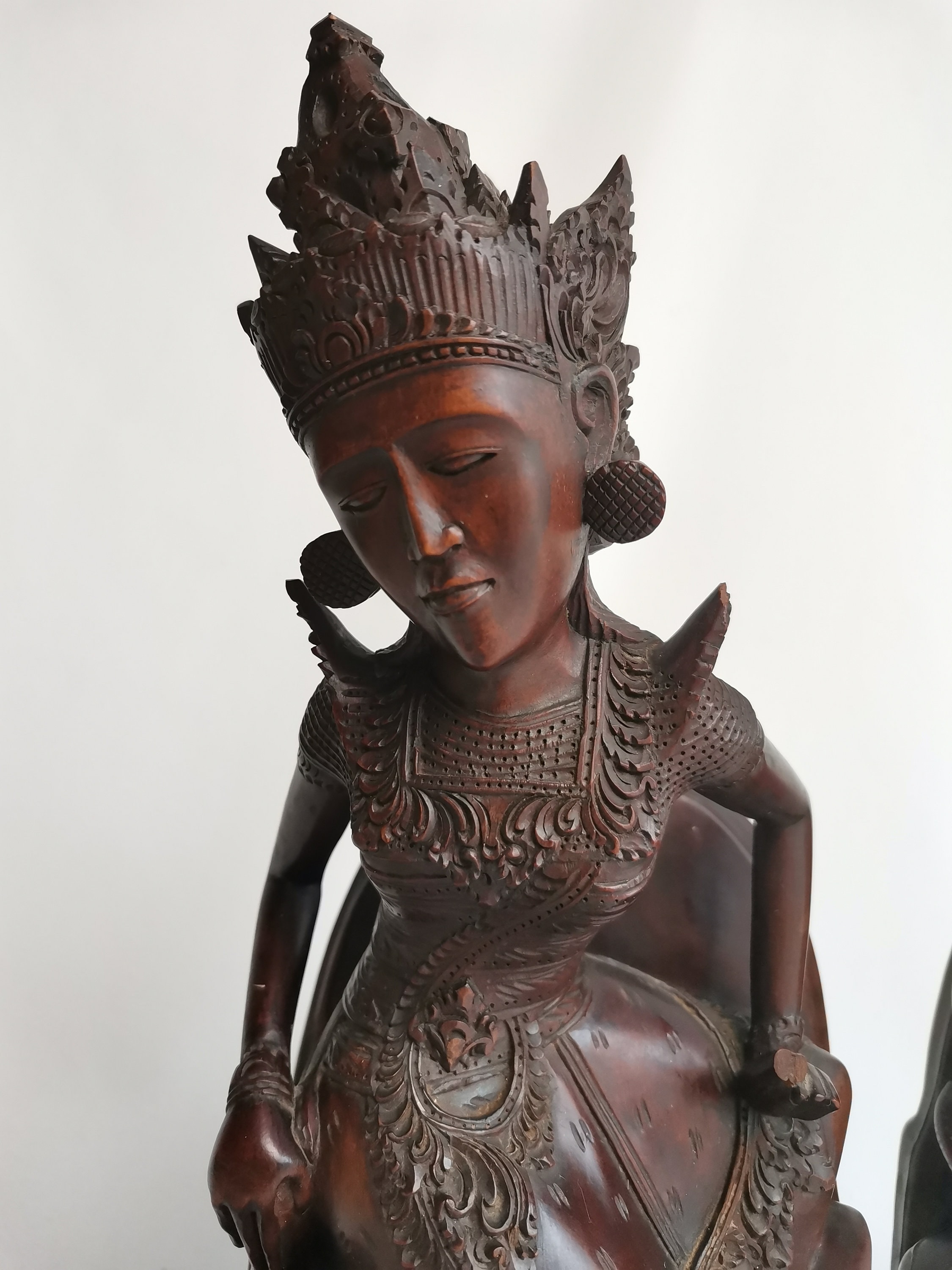 アンティーク バリ木彫りブックエンド デウィ ラティとカラ ラウ 1940