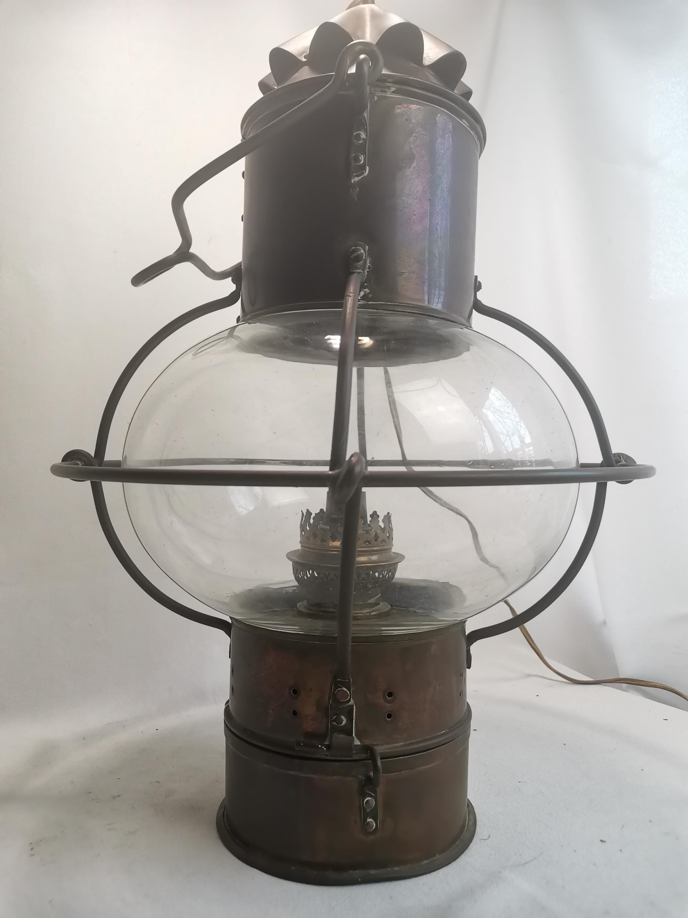 1900年代のアンティーク銅製大型電化船舶用オイルランプ｜丸型船舶用 